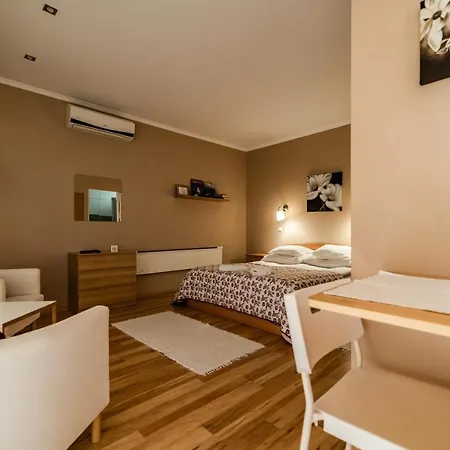 Villa Viola Spa&Garden Gyula Exterior photo