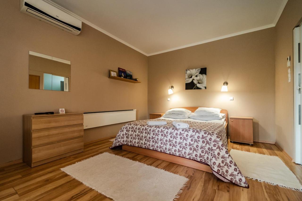 Villa Viola Spa&Garden Apartment Gyula
